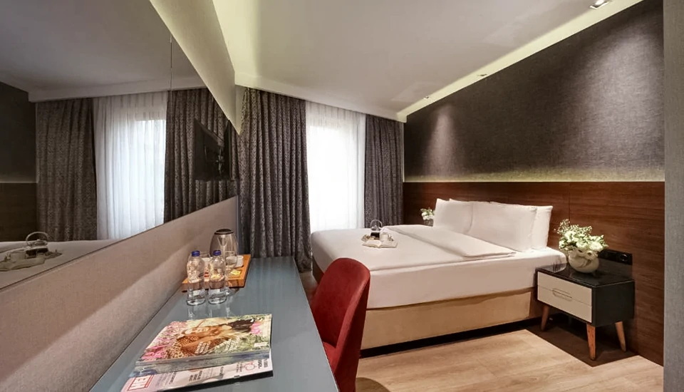 هتل دورا پرا استانبول